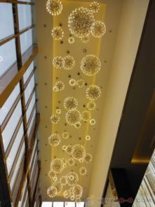 点亮空间的艺术 Moooi 创意烟火系列 LED 火花球吊灯